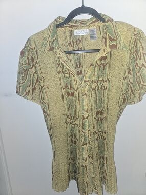 Yellow Green Patterned Short Sleeve Blouse